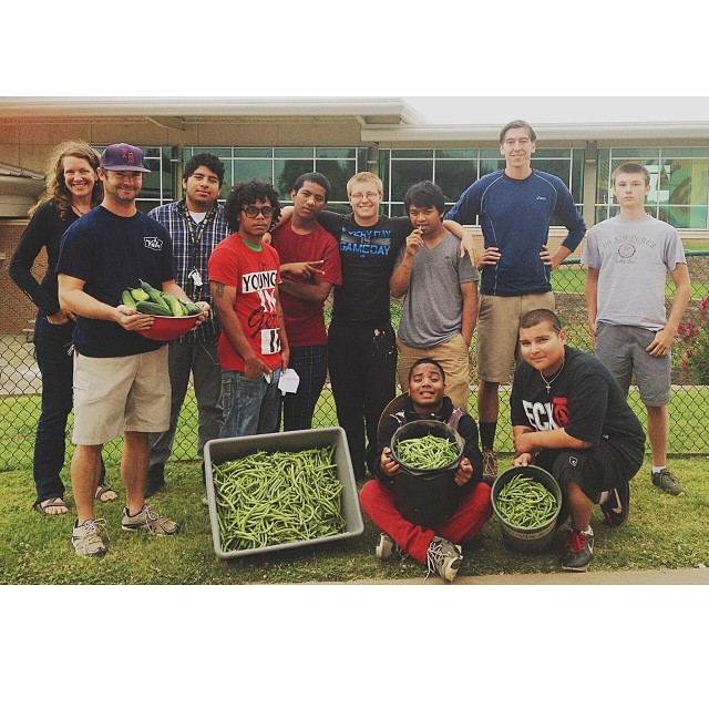 This morning the Youth Strategies crew donated freshly harvested green beans and cucumbers from the Manna Garden to @firstchurch_springdale's Bread of Life. We were fortunate enough to quickly connect these groups together this morning so that this produce didn't go to waste!!