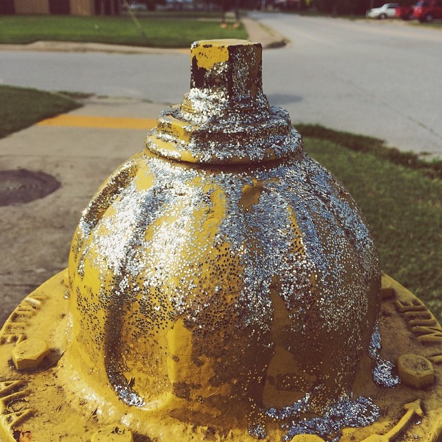 Glitter or spray paint? Always glitter. (Spotted at the auxiliary thrift shop on Park St.) #teamspringdale