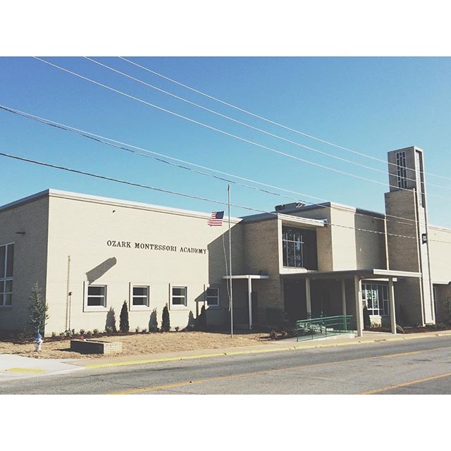 Have you seen the newly renovated building downtown that the new Ozark Montessori Academy just moved into? Long ago it was home to First Baptist Church, more recently Decision Point, and now a charter school. #teamspringdale #downtowninitiative